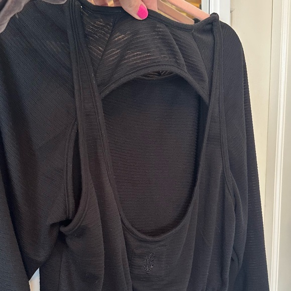 EUC🖤 FP Movement Throwback Layer Small Black - Picture 9 of 12